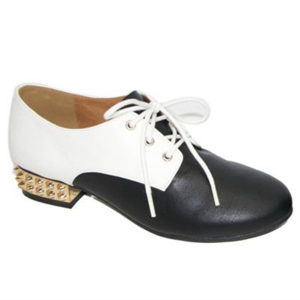 Black and White Low Spike Heels Oxford Shoes New! Size6